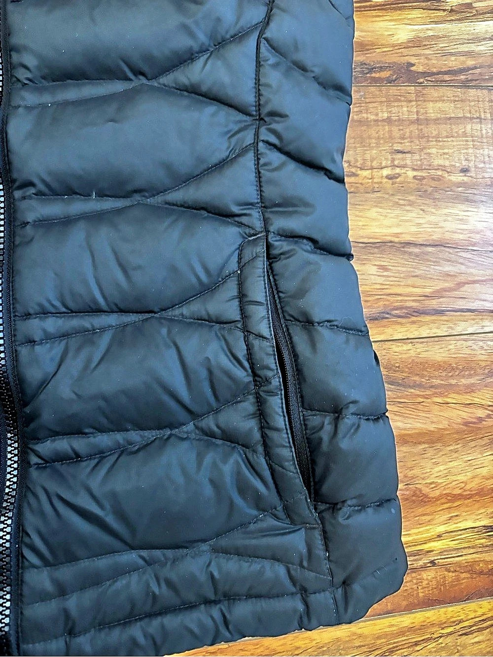 Eddie Bauer Women's Down Vest Black XS - Picture 5 of 6